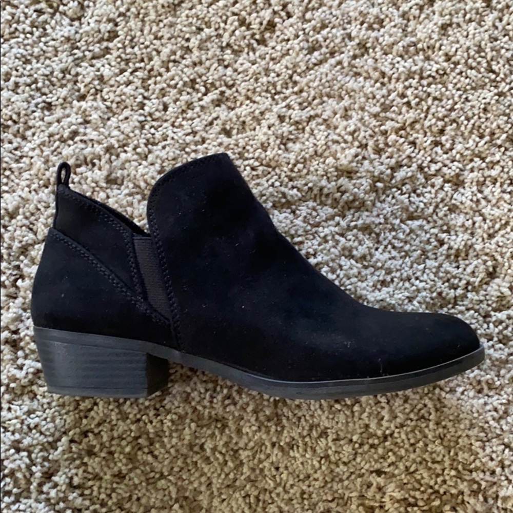 Booties - Picture 3 of 4